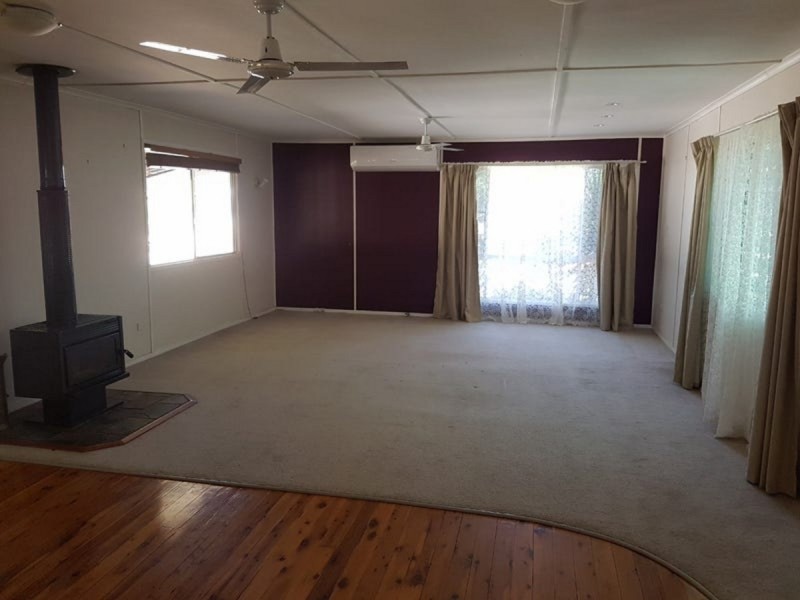 11 Twine Street, Dalby QLD 4405