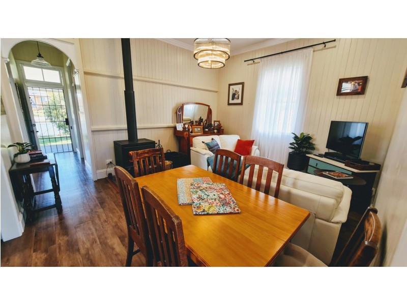 5 King Street, Goombungee QLD 4354