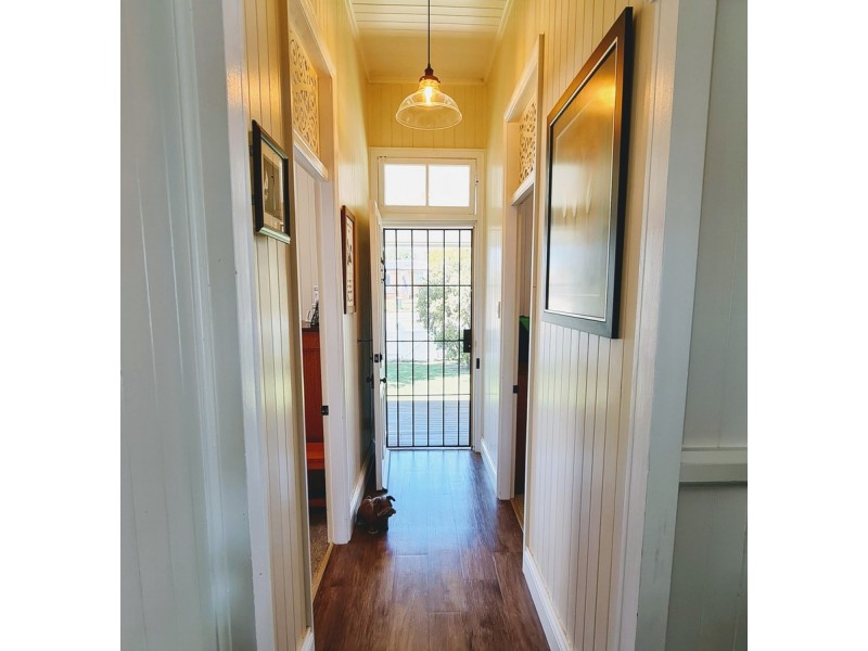 5 King Street, Goombungee QLD 4354