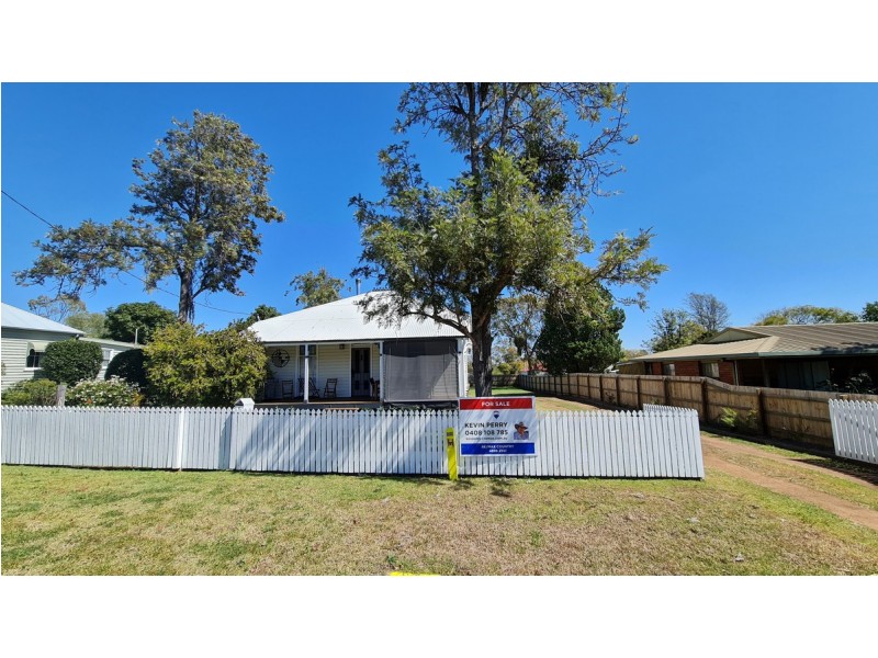 5 King Street, Goombungee QLD 4354
