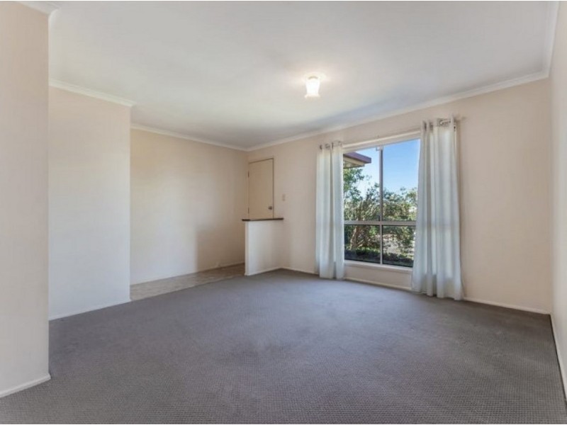 33 Liquidambar Street, Glenvale QLD 4350