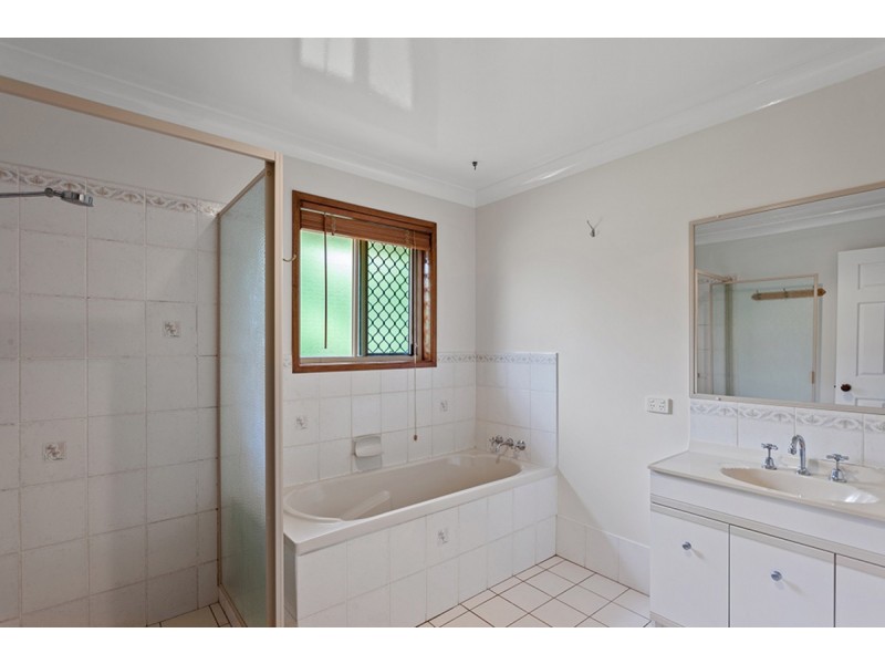 27 O’Brien Road, Highfields QLD 4352