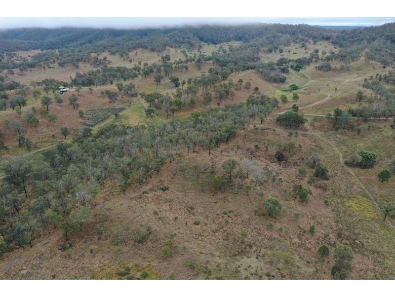 104 Andrews Dip Road, The Bluff QLD 4355