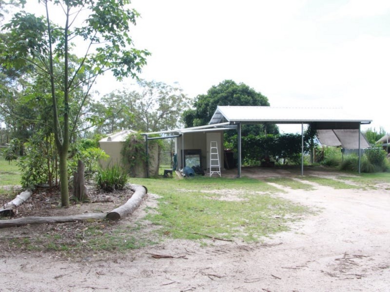 98 Dahl Road, Crows Nest QLD 4355