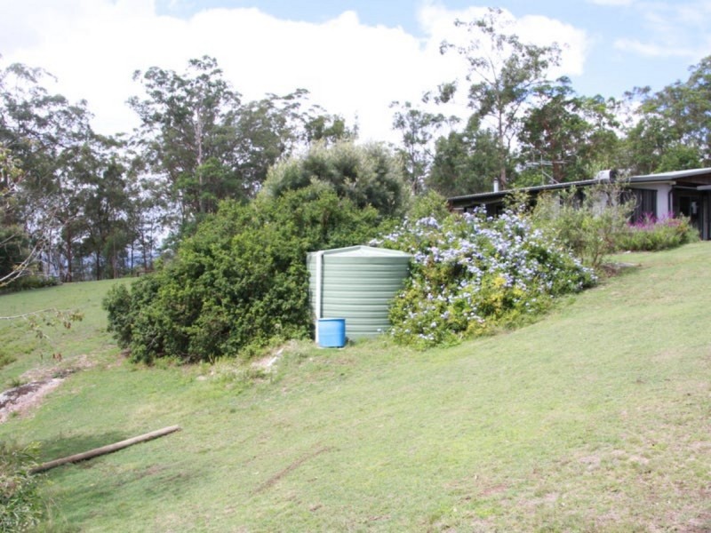 98 Dahl Road, Crows Nest QLD 4355