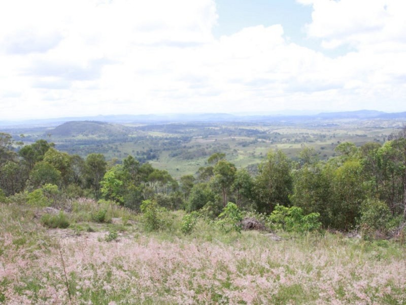 98 Dahl Road, Crows Nest QLD 4355