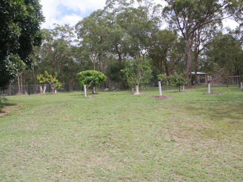 98 Dahl Road, Crows Nest QLD 4355