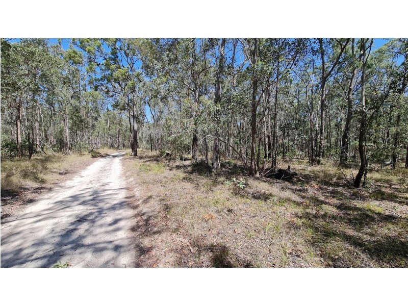 98 Dahl Road, Crows Nest QLD 4355