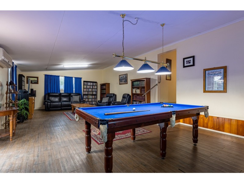 261 Murphys Creek Road, Postmans Ridge QLD 4352