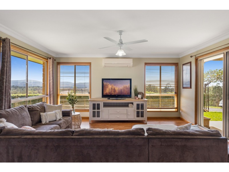 145 Six Mile Creek Road, Postmans Ridge QLD 4352