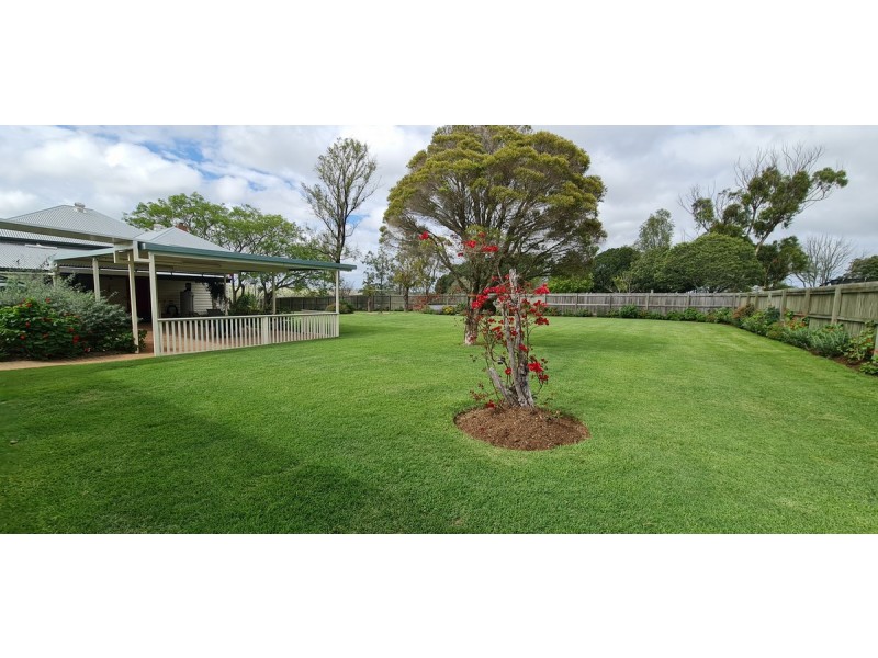 15 Kann Street, Haden QLD 4353
