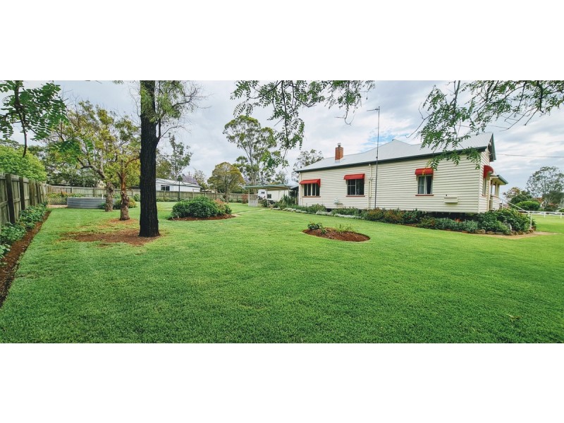 15 Kann Street, Haden QLD 4353