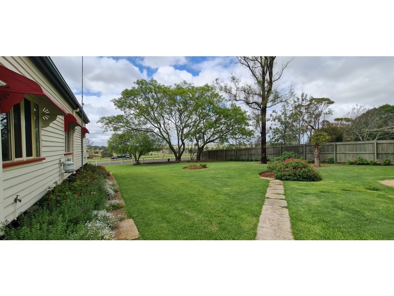 15 Kann Street, Haden QLD 4353