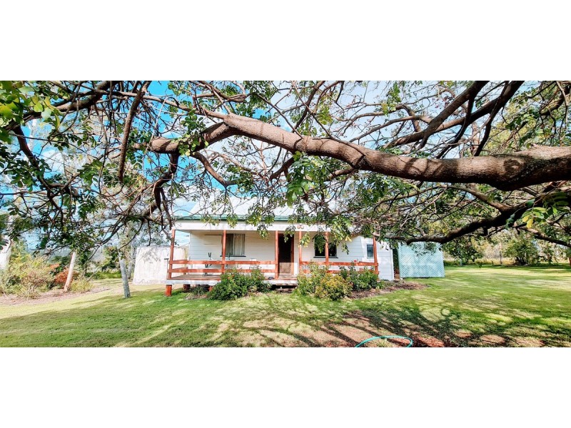 5490 Oakey Cooyar Road, Wutul QLD 4352