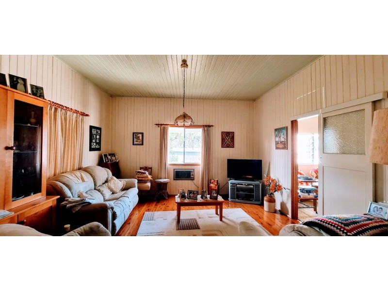 5490 Oakey Cooyar Road, Wutul QLD 4352