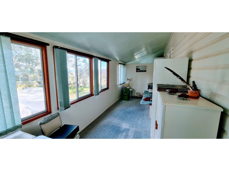 5490 Oakey Cooyar Road, Wutul QLD 4352