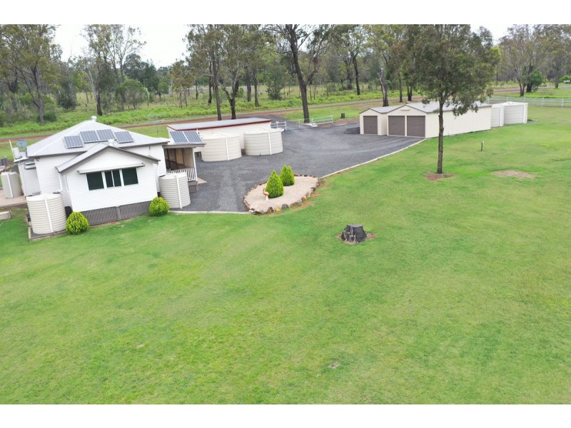 11 Golf Course Road, Goombungee QLD 4354