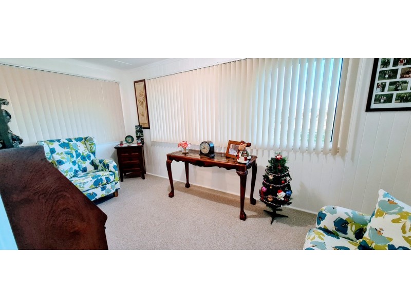 11 Golf Course Road, Goombungee QLD 4354