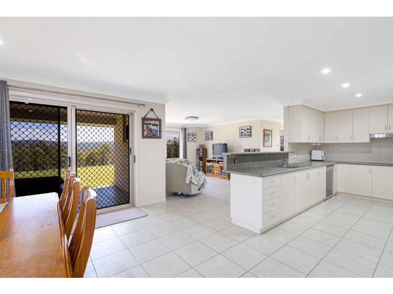 8 Lavender Road, Helidon Spa QLD 4344