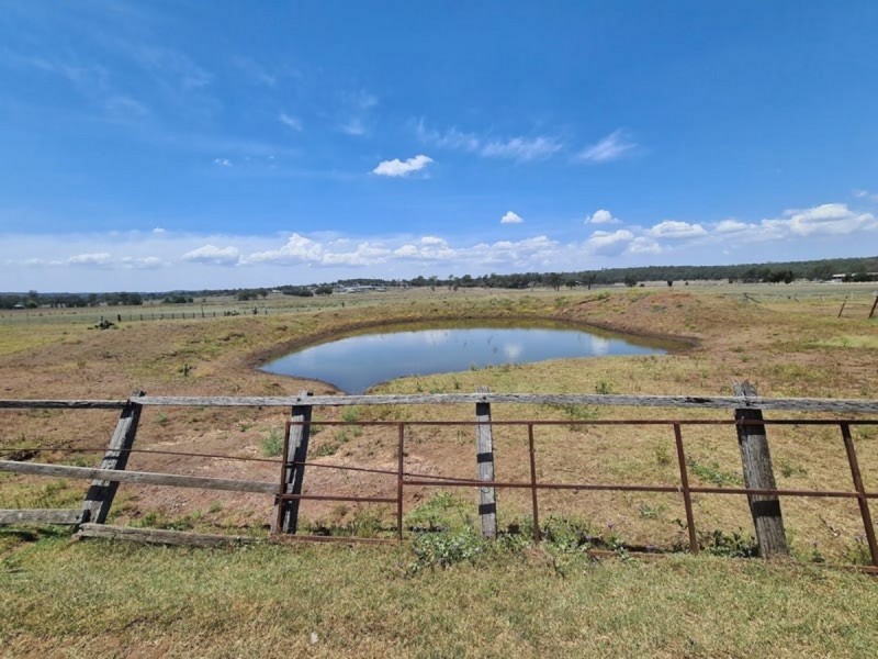 2073 Kingsthorpe Haden Road, Goombungee QLD 4354