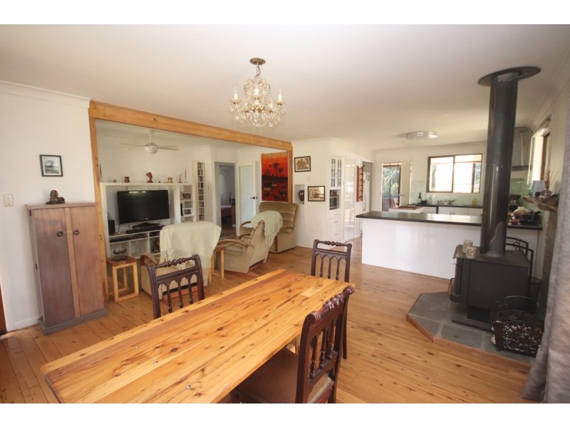 2 Junction Street, Crows Nest QLD 4355