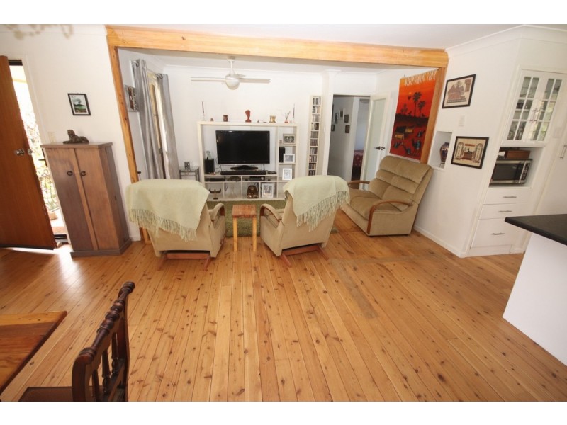 2 Junction Street, Crows Nest QLD 4355