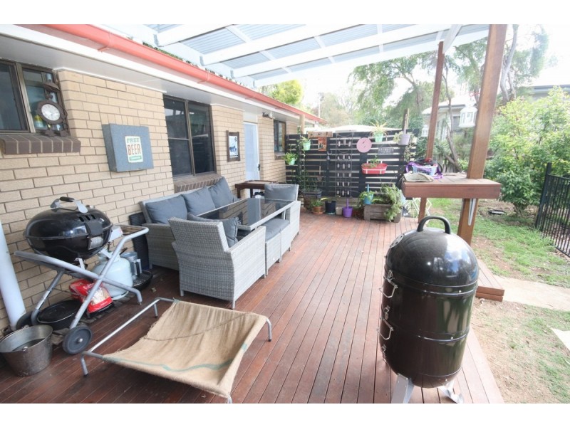 2 Junction Street, Crows Nest QLD 4355