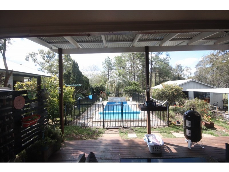 2 Junction Street, Crows Nest QLD 4355