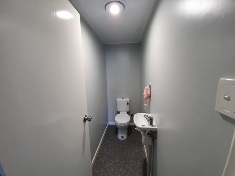 11 James Street, Crows Nest QLD 4355