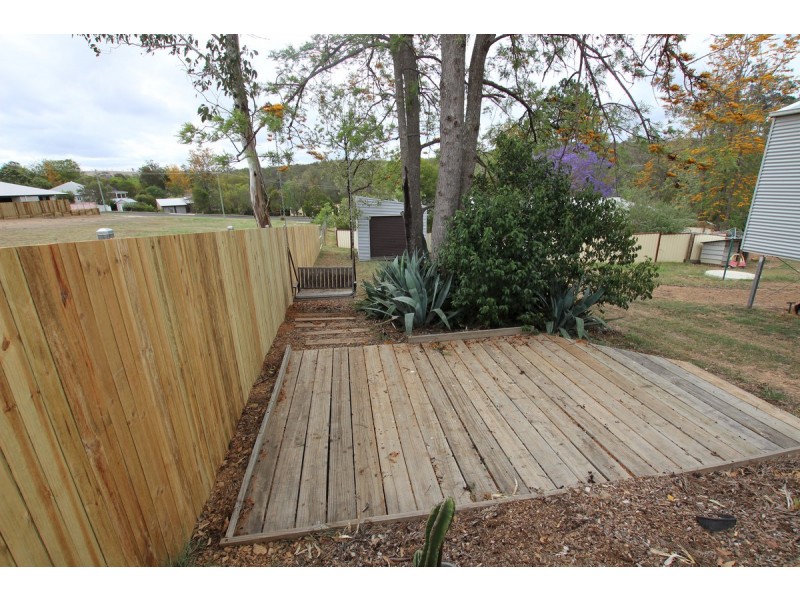 6 Ladybird Lane, Crows Nest QLD 4355