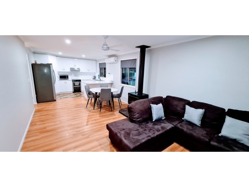 4 Kann Street, Goombungee QLD 4354