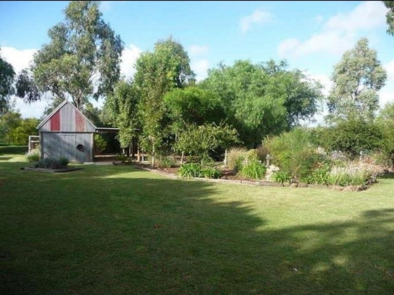4 Kann Street, Goombungee QLD 4354