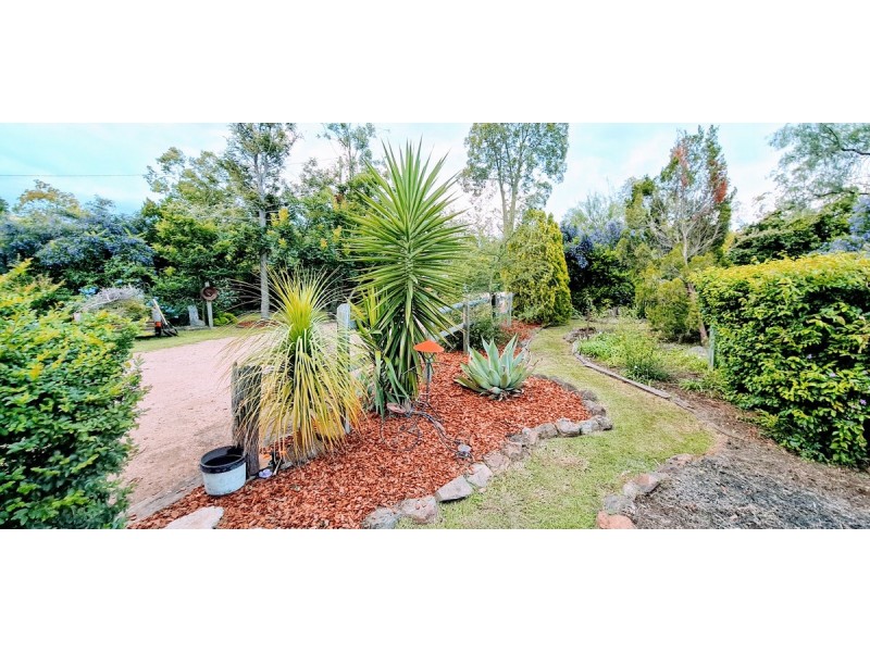 4 Kann Street, Goombungee QLD 4354