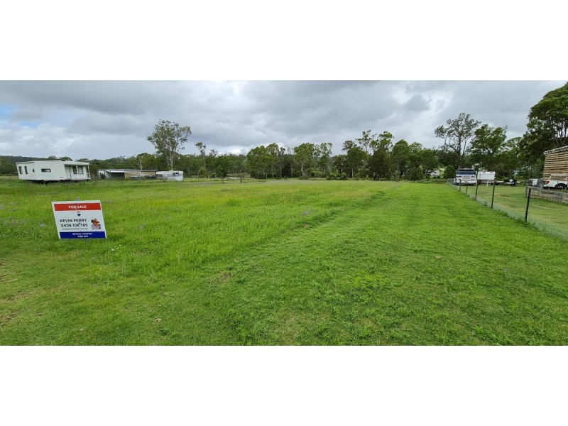 6 Clarence Street, Cooyar QLD 4402