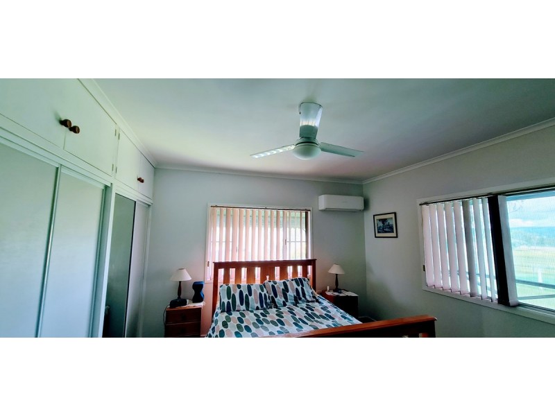 121 Gomoran Bergen Road, Goombungee QLD 4354