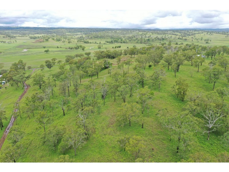 121 Gomoran Bergen Road, Goombungee QLD 4354