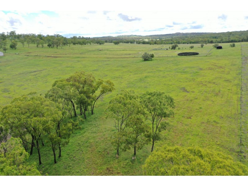 121 Gomoran Bergen Road, Goombungee QLD 4354