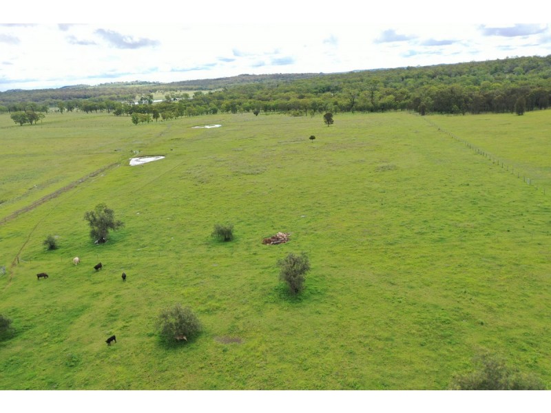 121 Gomoran Bergen Road, Goombungee QLD 4354