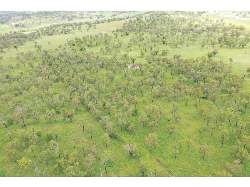 121 Gomoran Bergen Road, Goombungee QLD 4354