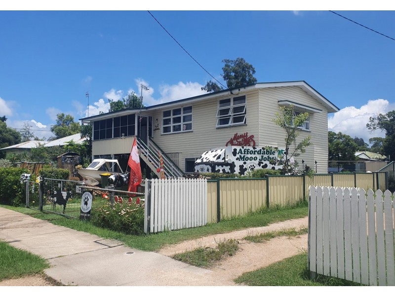 30 James Street, Crows Nest QLD 4355