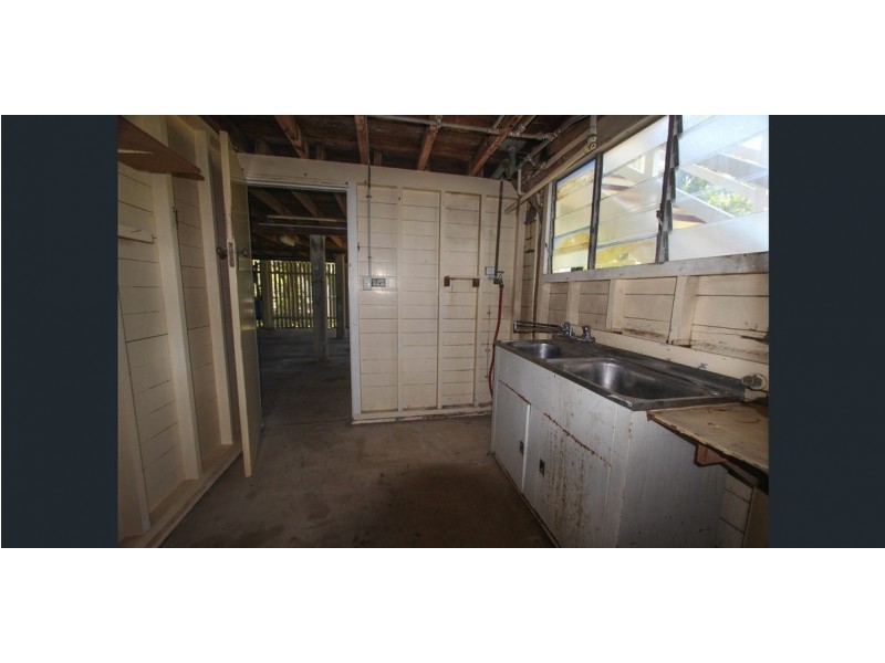 30 James Street, Crows Nest QLD 4355