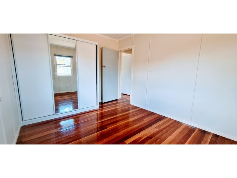 11 Gleeson Street, Crows Nest QLD 4355