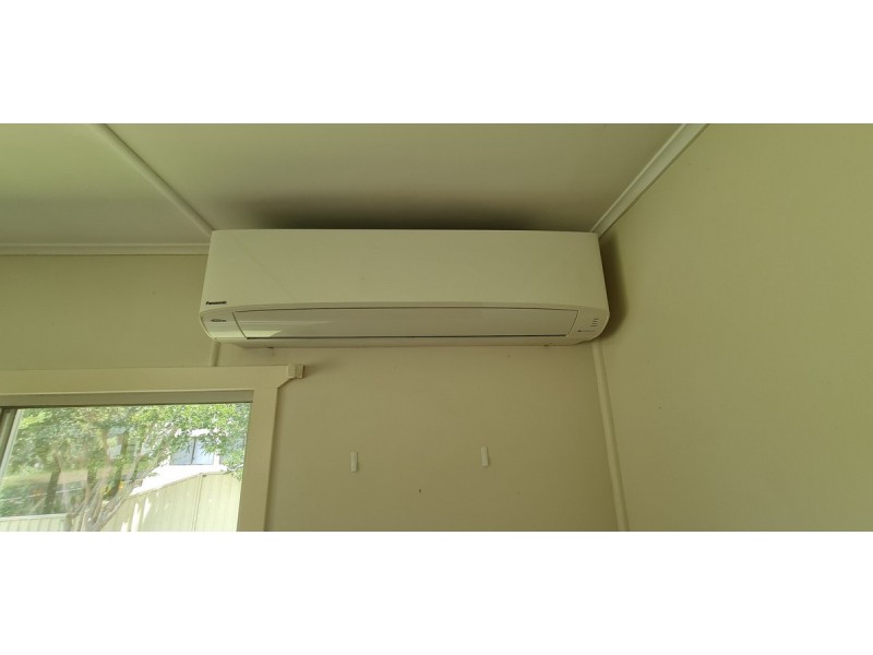 11 Gleeson Street, Crows Nest QLD 4355