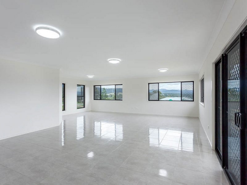 15 Dolleys Road, Withcott QLD 4352