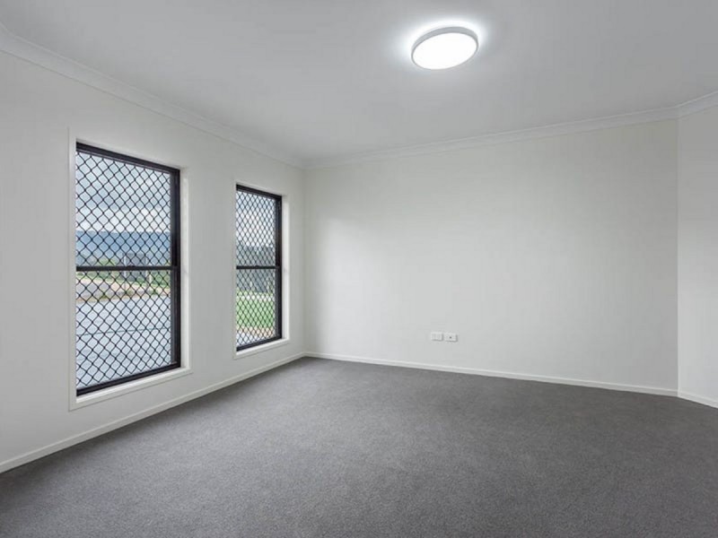 15 Dolleys Road, Withcott QLD 4352