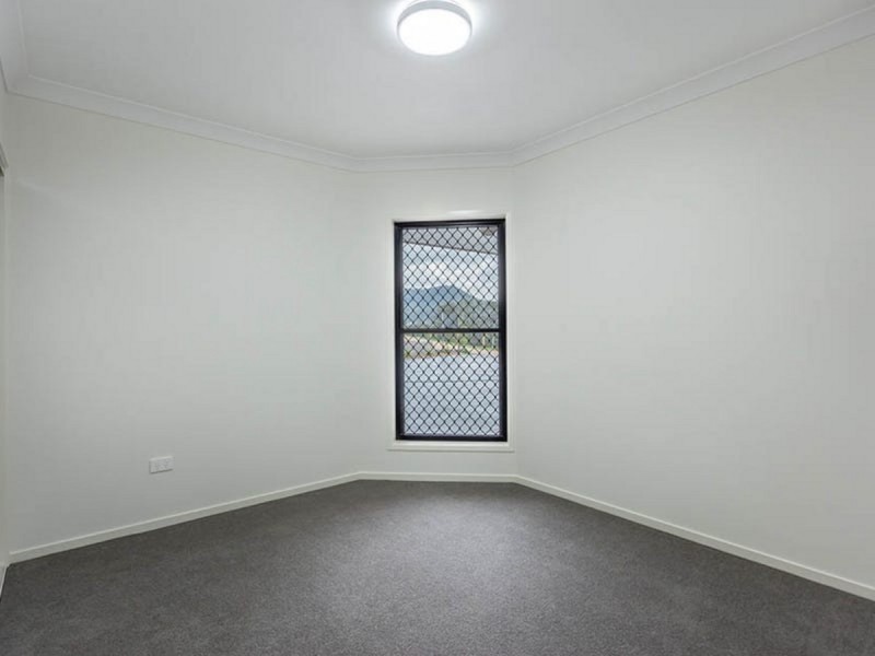 15 Dolleys Road, Withcott QLD 4352