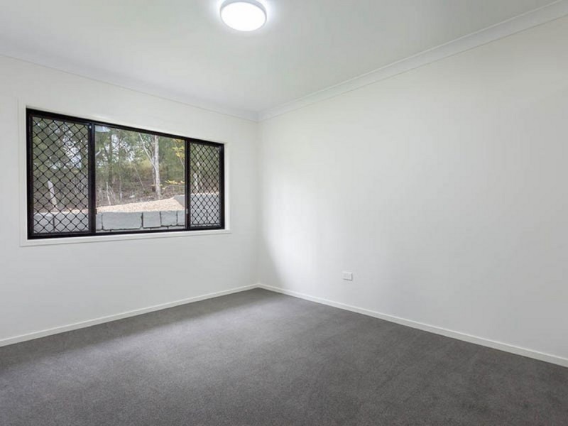 15 Dolleys Road, Withcott QLD 4352