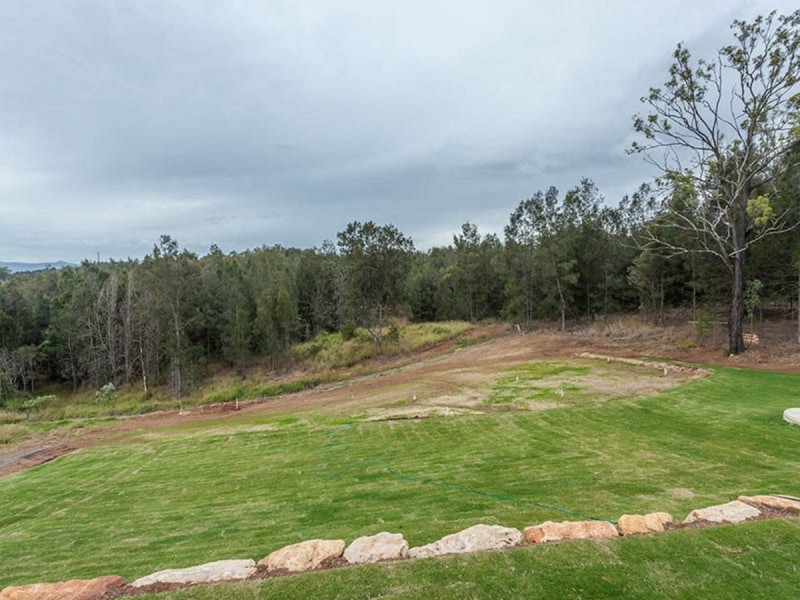 15 Dolleys Road, Withcott QLD 4352