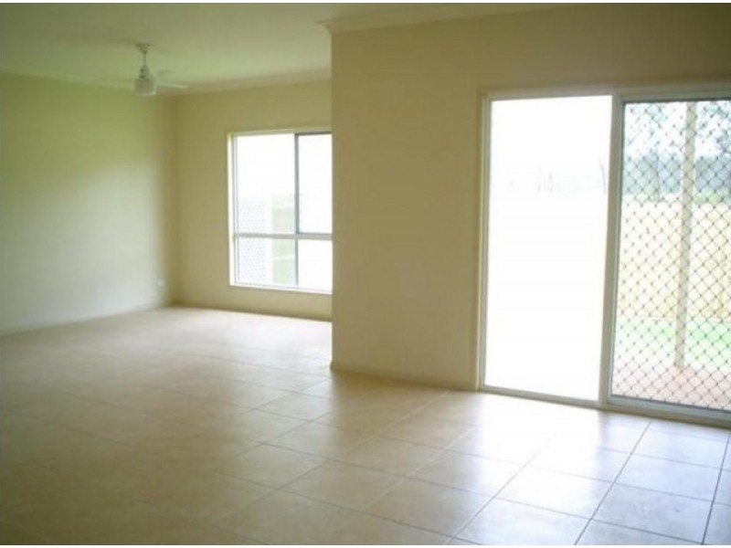 10 Carly Drive, Helidon QLD 4344