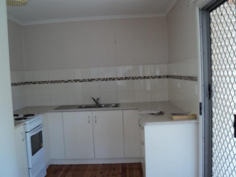 36 South Street, Crows Nest QLD 4355